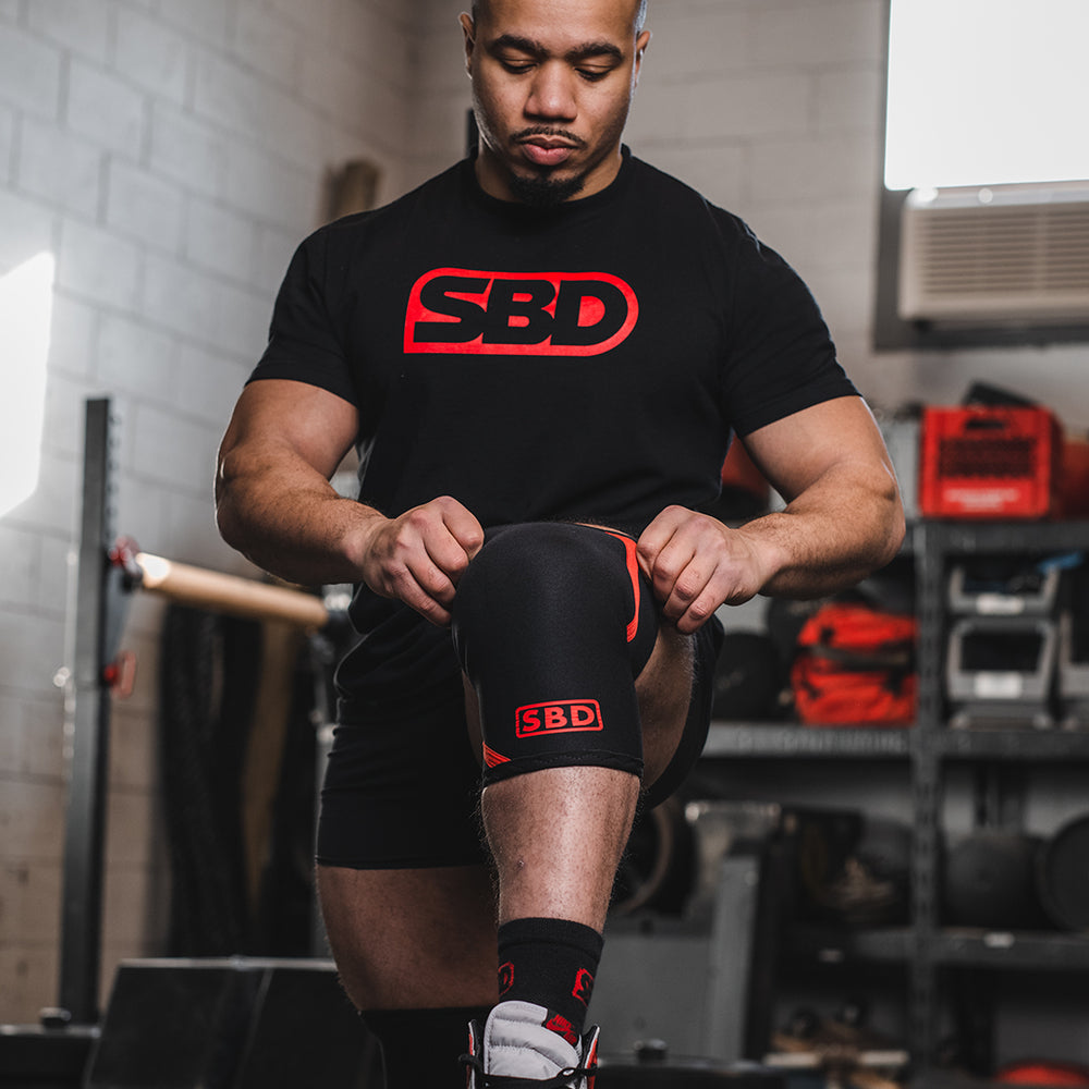 Knee sleeves