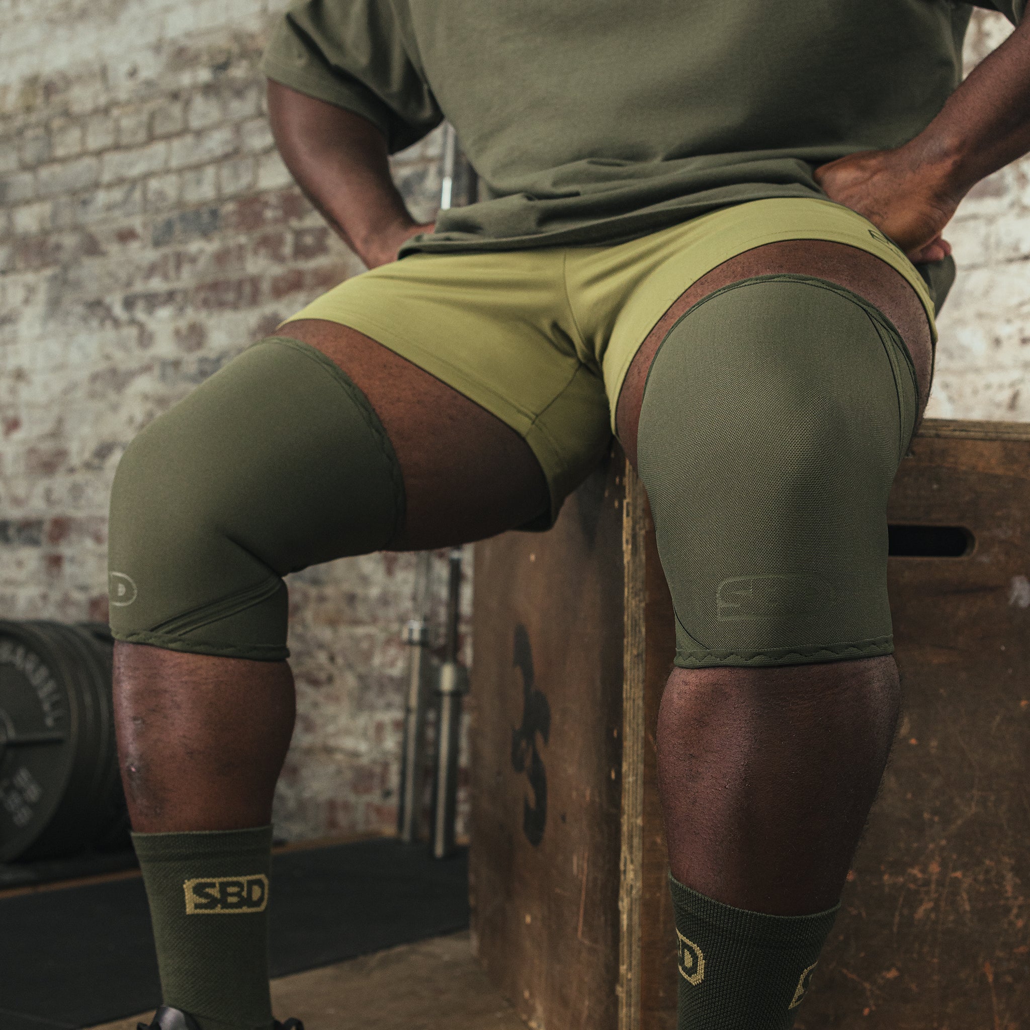 Knee Sleeves 7MM - RESOLVE