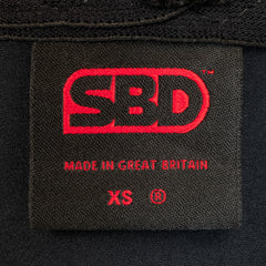 SBD Powerlifting Knee Sleeves 7mm – detail van het binnenlabel met maat XS