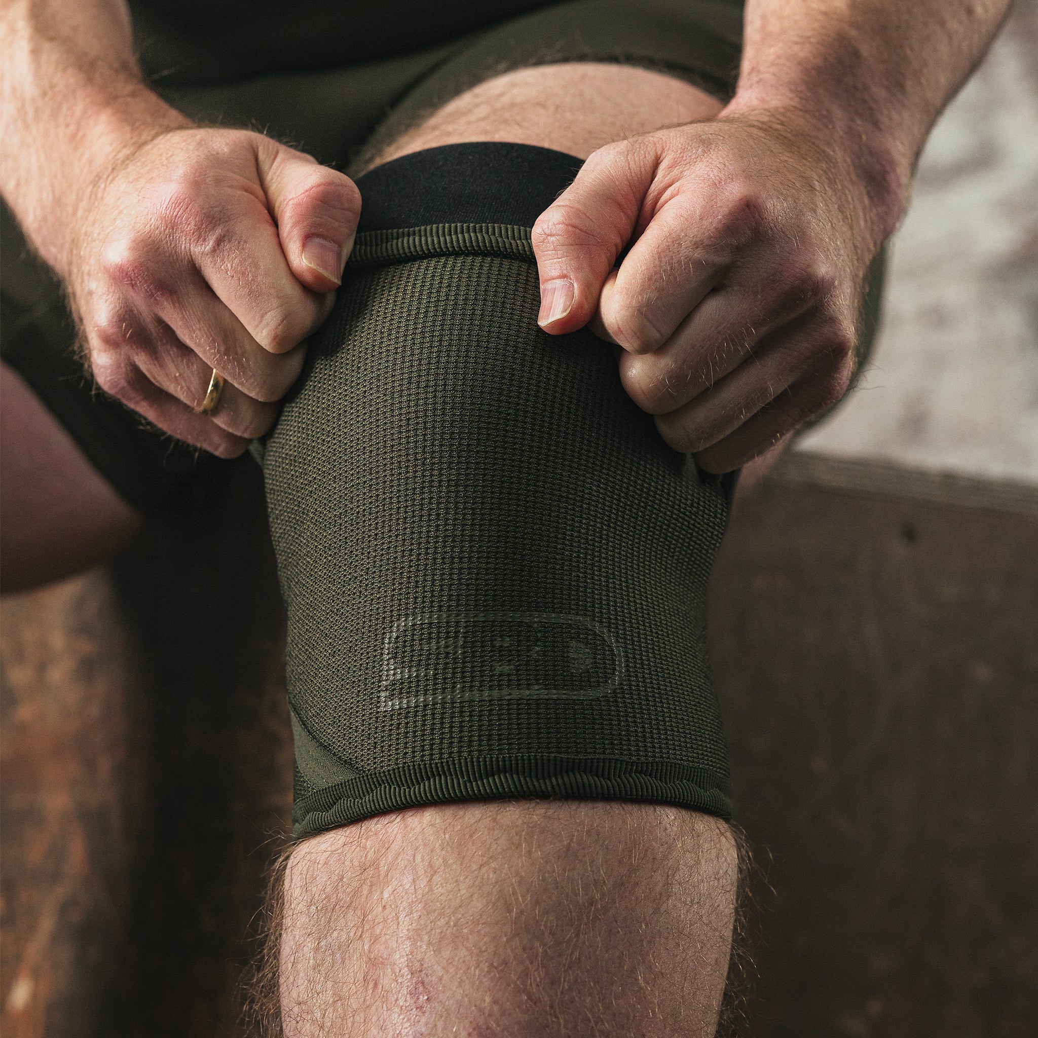 Powerlifting Knee Sleeves 7mm - Resolve