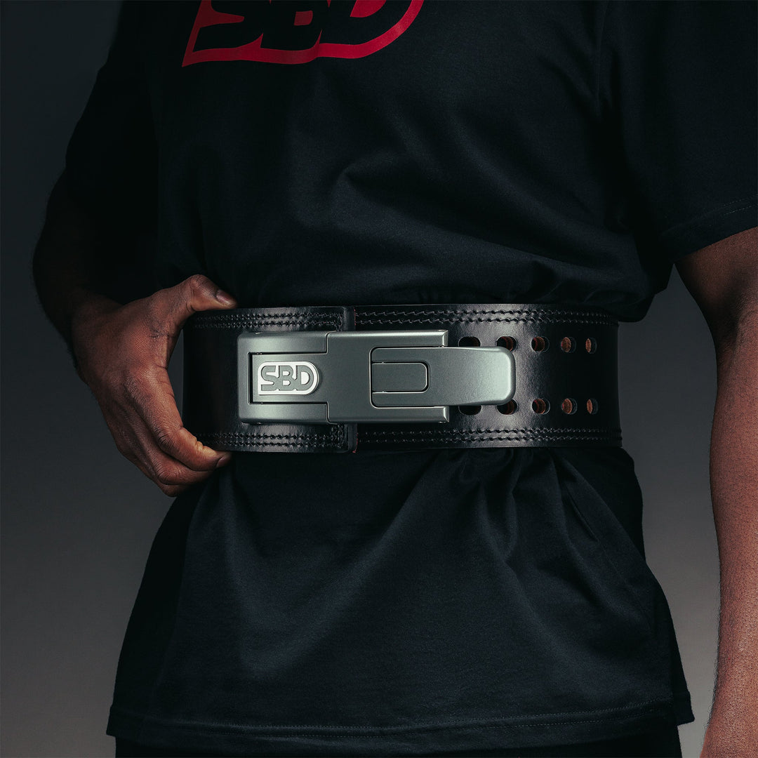 SBD Belt 13mm – detail van de gesloten gesp en verstelgaatjes