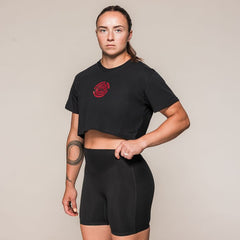 SBD Boxy Fit Crop Top Classic voor dames – zwarte crop top met rode ronde borstprint, gedragen