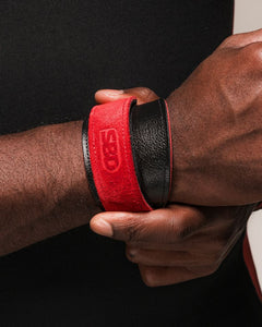 SBD leren weightlifting wrist wraps – officiële studiofoto 1