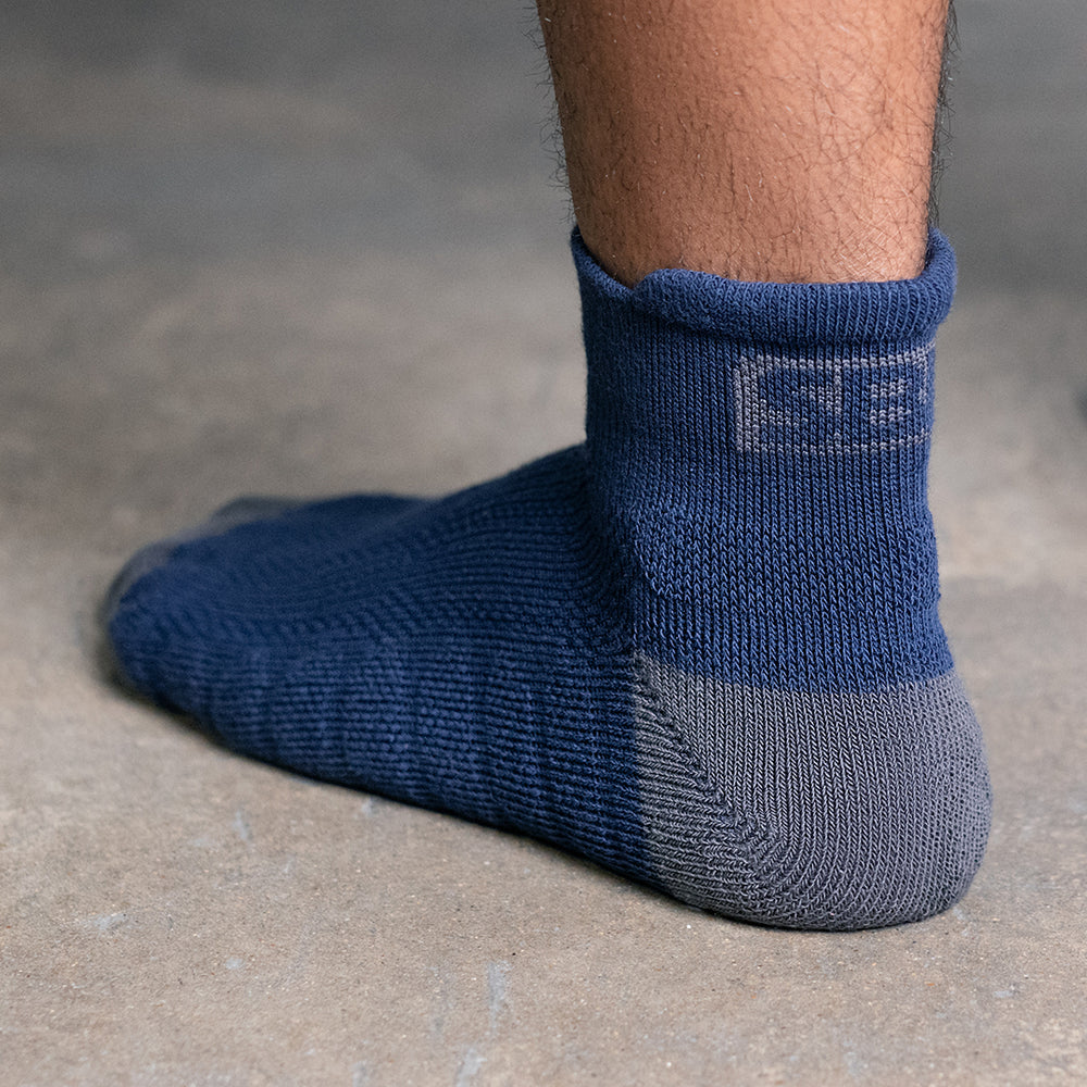 SBD Trainer sokken STORM Limited Edition – navyblauwe lage sokken, detail van de hiel